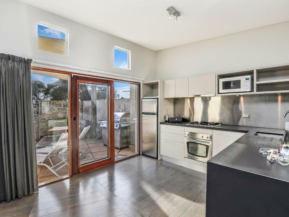 Hearns Beachside Villa 2 Port Fairy Extérieur photo