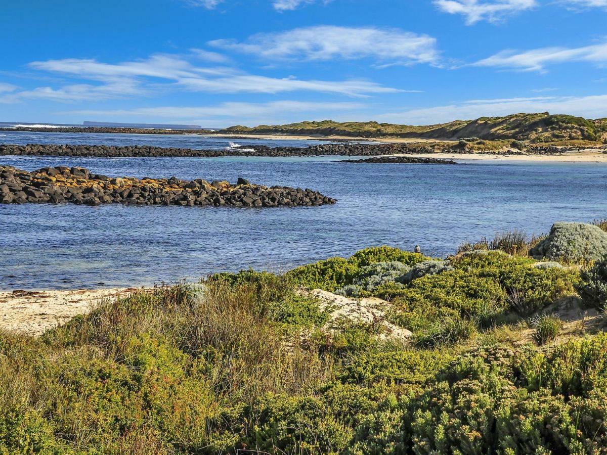 Hearns Beachside Villa 2 Port Fairy Extérieur photo